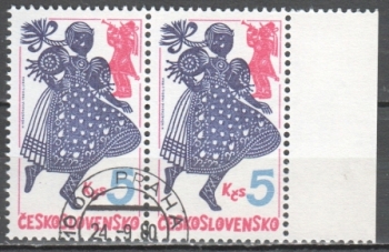 2453 pár ● - 1980