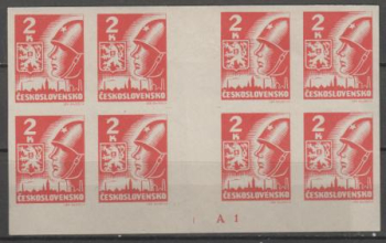 0354 MS (8) meziarší vodorovně 8 známkových polí ** - 1945