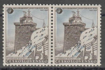 0973 pár vodorovně ** - 1957