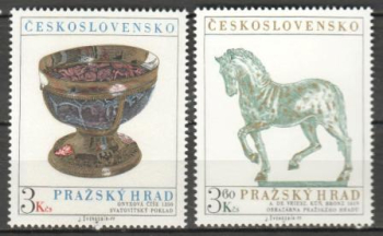 2251 / 2252 ** - 1977