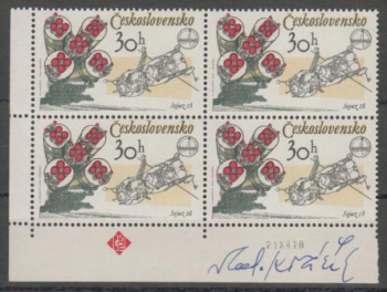2359 Papier xb čtyřblok podpis ** - 1979
