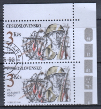 3010 pár - svisle ● - 1992