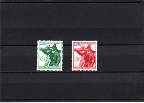 D 0897 / 0898 ** - 1944