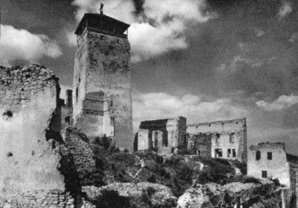 CPH 002 / 43 ** - Bildpostkarte - Trenčín - 1950