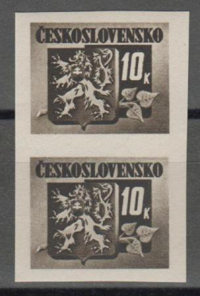 0371 B pár - svisle ** - 1945