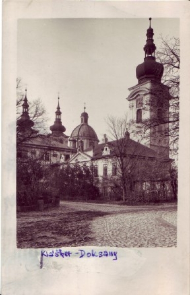 Doksany 1956 00 001 ●