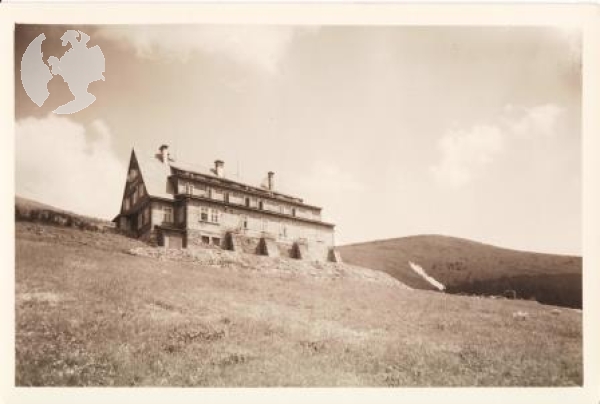 Dvoračky 1945 95 028 ●