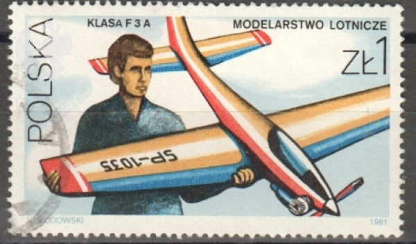 PL 2757 ● - 1981