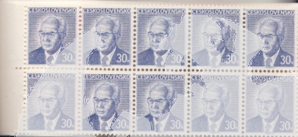 A 76 / 004 ** - 1976